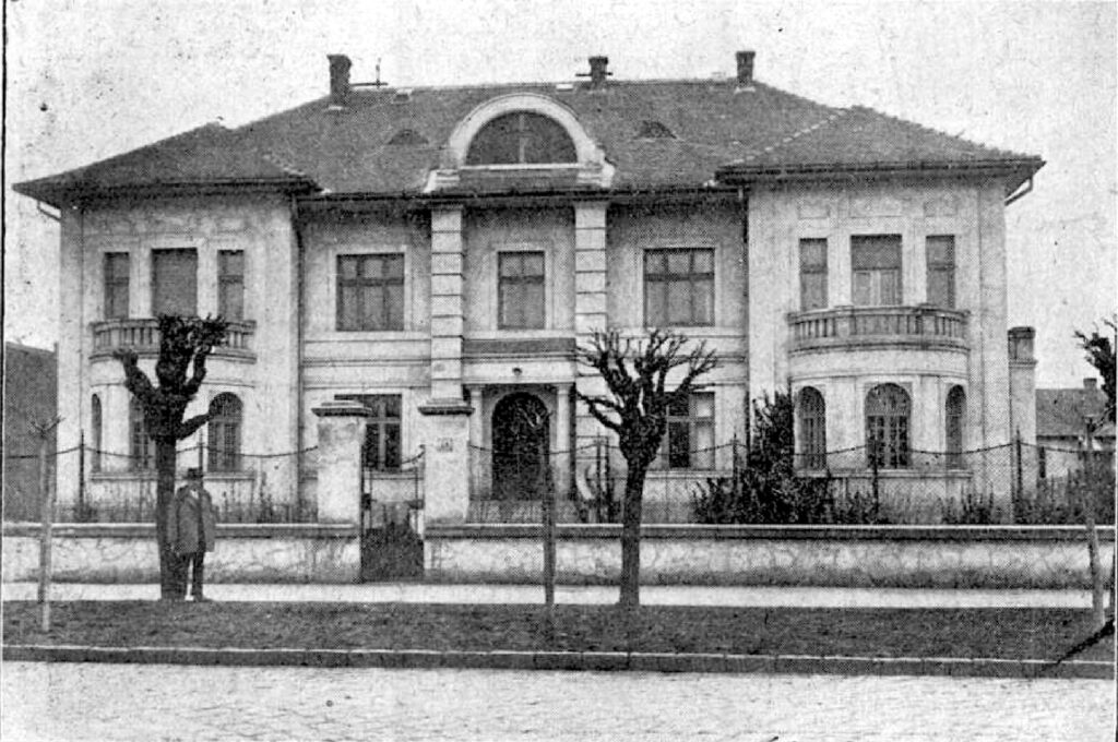 Kovács Dezső nyíregyházi építőmesterek